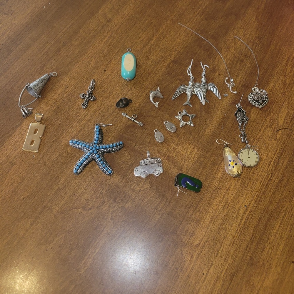 Vintage‎ Jewelry Lot Charms Pendants Mixed Boho Starfish Cross Watch Parts Craft